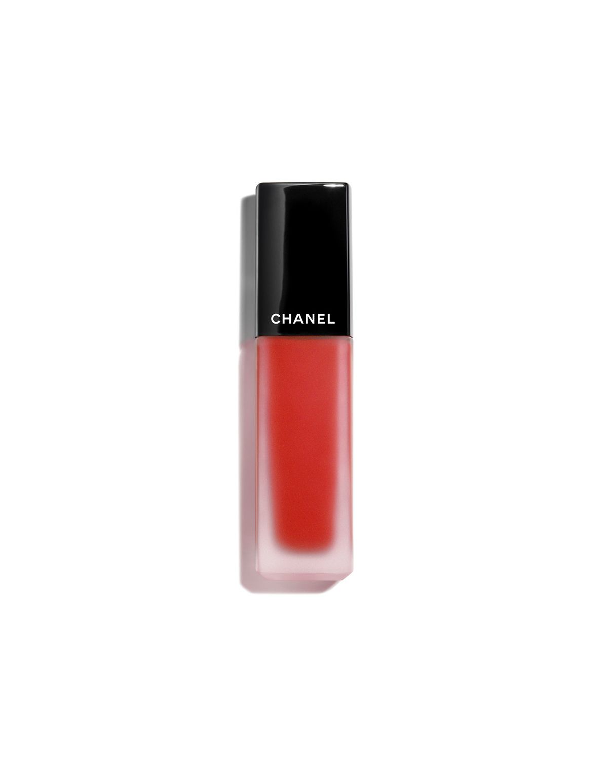 루쥬 알뤼르 벨벳 틴트 224(블루 마젠타 레드 컬러), 6ml, 5만 9천원, Chanel.