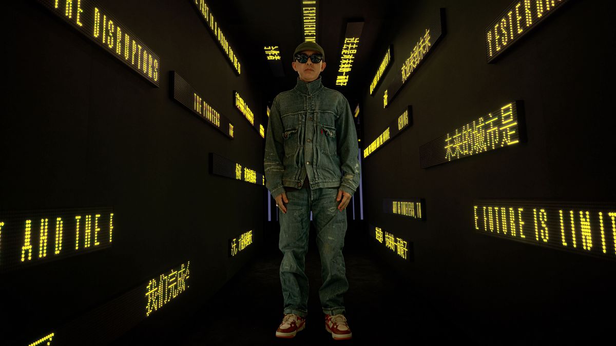 상하이에서 열린 2024 몽클레르의 시티 오브 지니어스 프로젝트에 참여한 니고. 