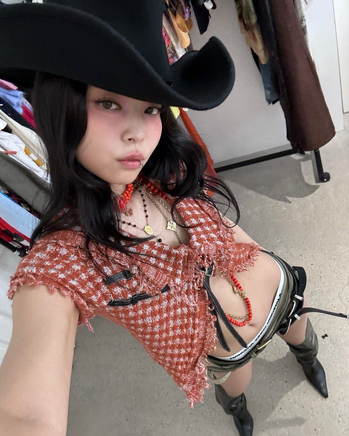 @jennierubyjane