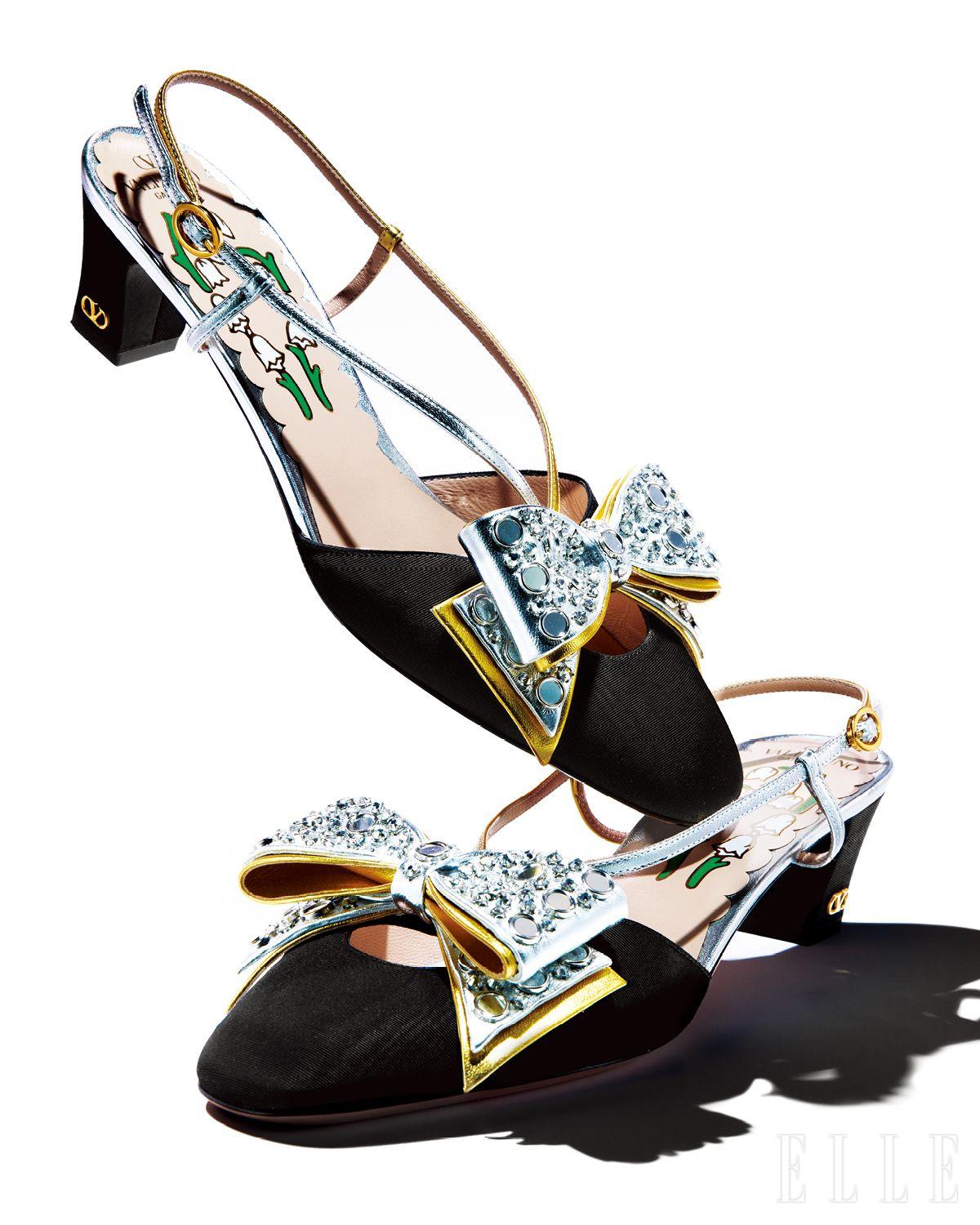 라미네이티드 나파 리본 디테일의 슬링백 펌프스는 가격 미정, Valentino Garavani.