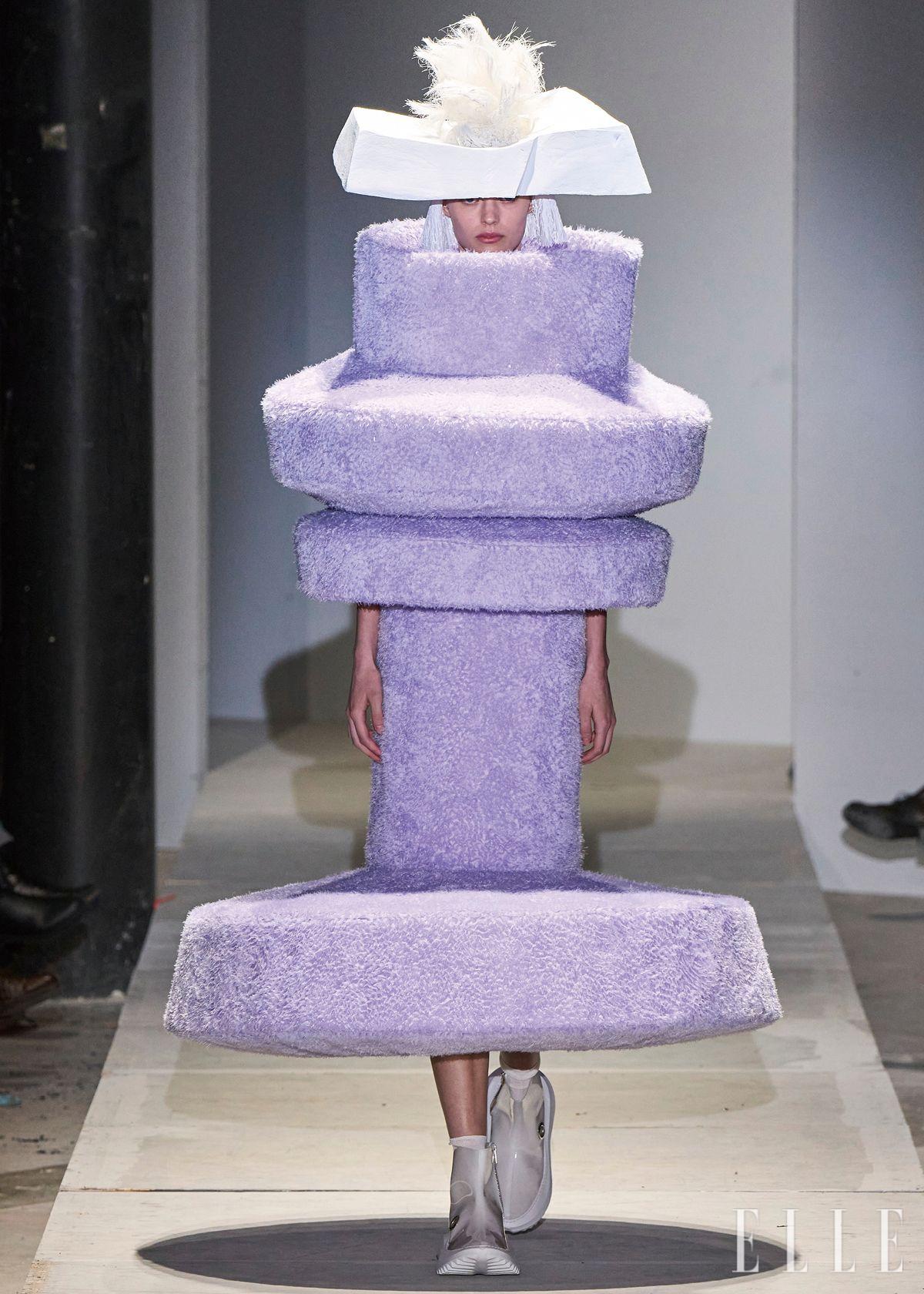 COMME DES GARÇONS