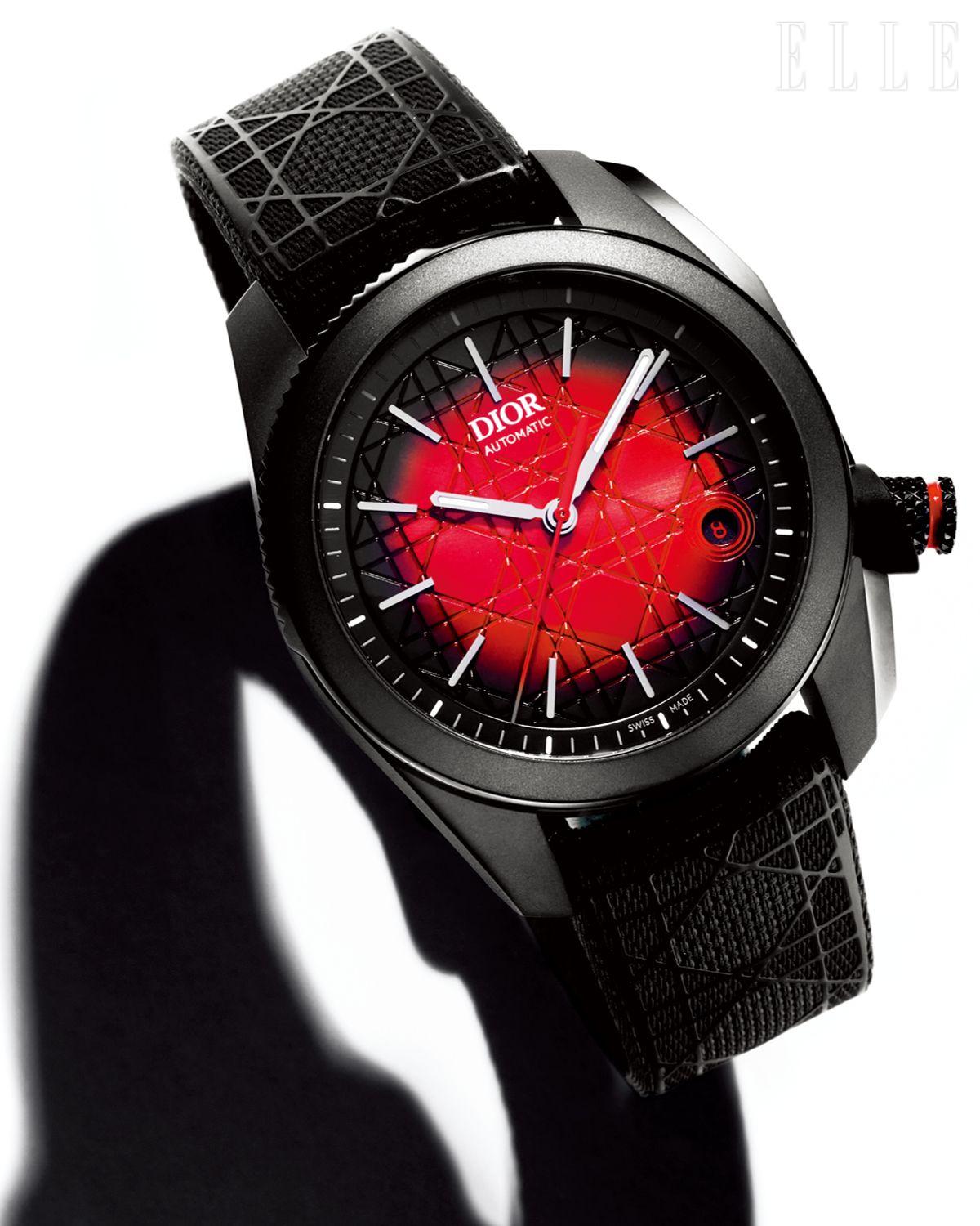 까나주 패턴이 돋보이는 레드 브라스 다이얼 쉬프르 루즈 타임피스는 가격 미정, Dior Timepiece.