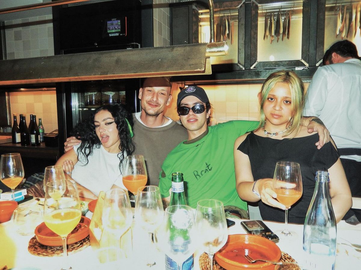 @aidanzamiri.coolpix