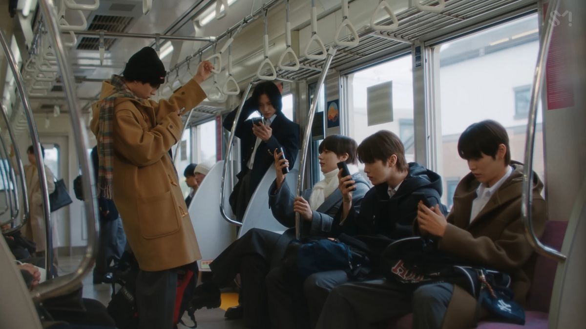 라이즈 'Love 119' MV 스틸컷