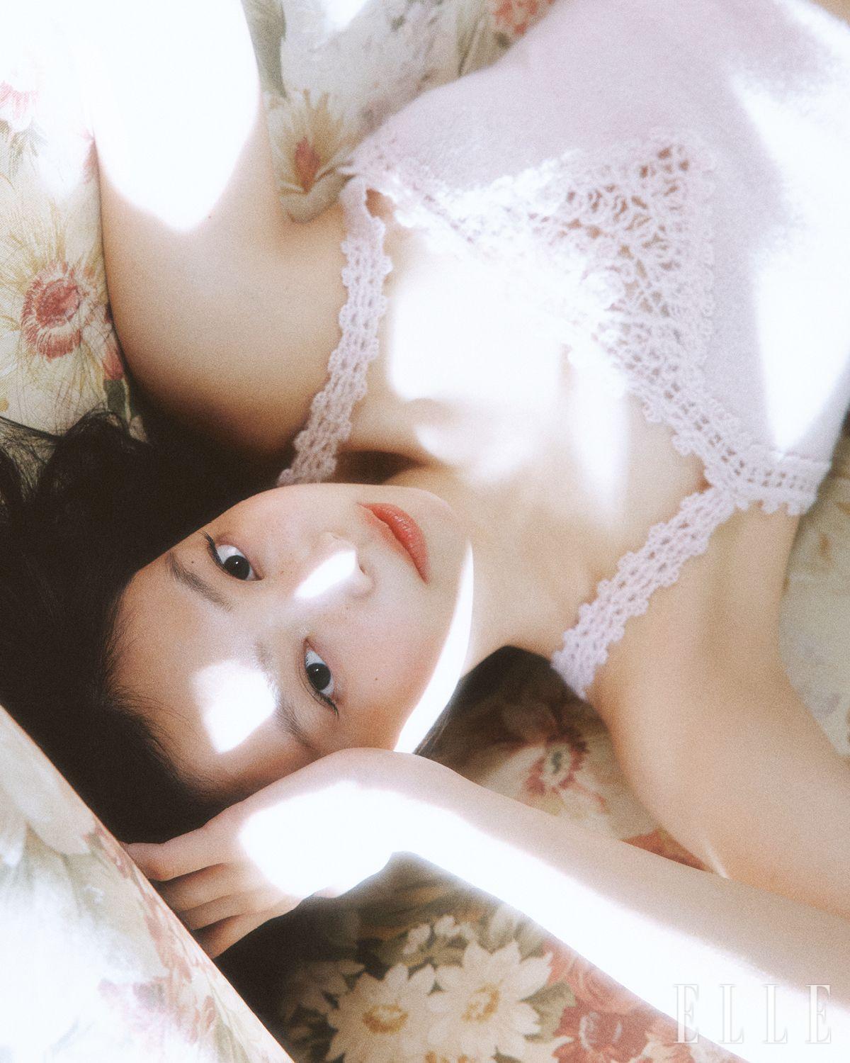 이미지 캡션 영역