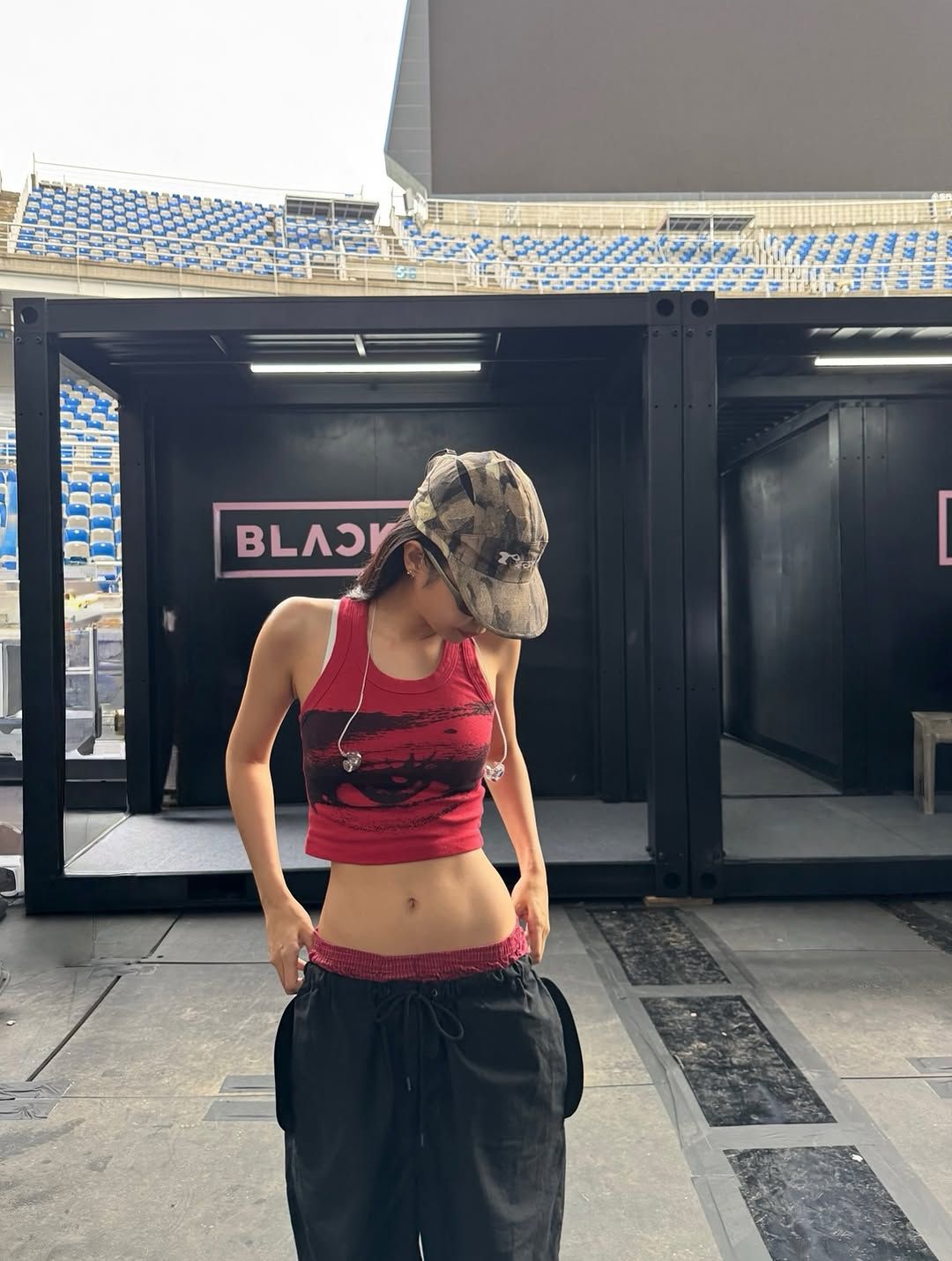 @jennierubyjane
