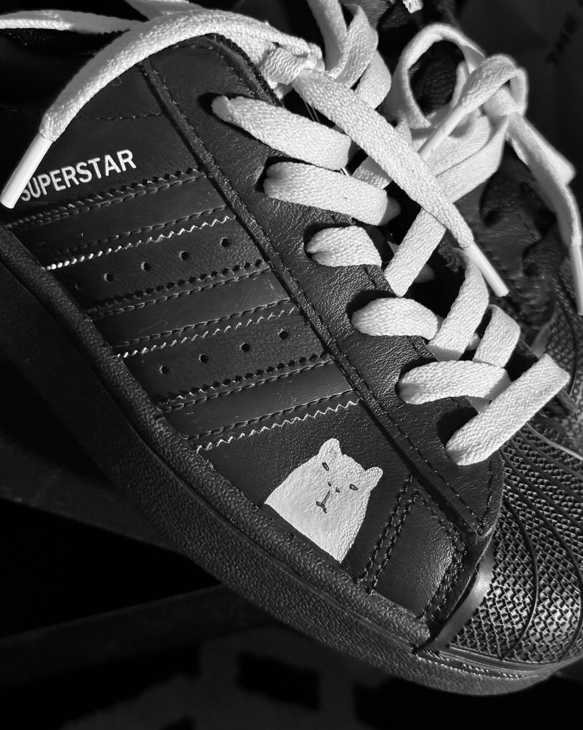 @adidas
