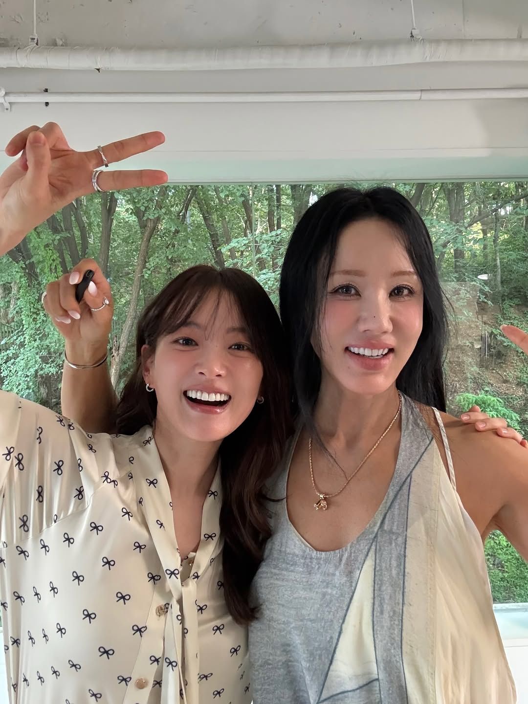 천우희와 엄정화 