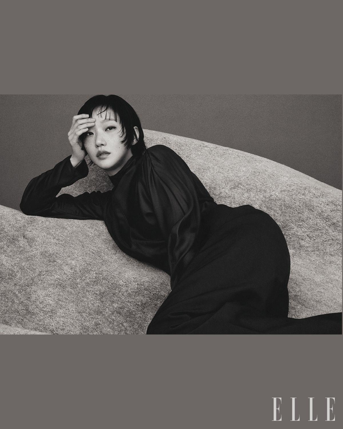 이미지 캡션 영역