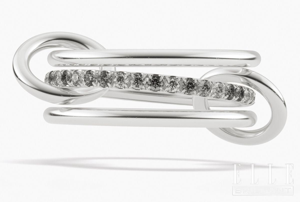 화이트 다이아몬드를 마이크로 파베 세팅한 ‘쏘니’ 링. 