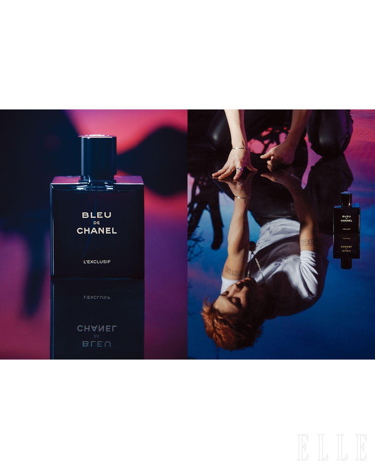 블루 드 샤넬 렉스클루시프, 60ml 26만2천원, 100ml 36만5천원, Chanel. 화이트 티셔츠는 Lan Archive. 블랙 레더 팬츠는 스타일리스트 소장품. 네크리스는 Chanel. 앵클부츠는 Ernest W. Baker. 