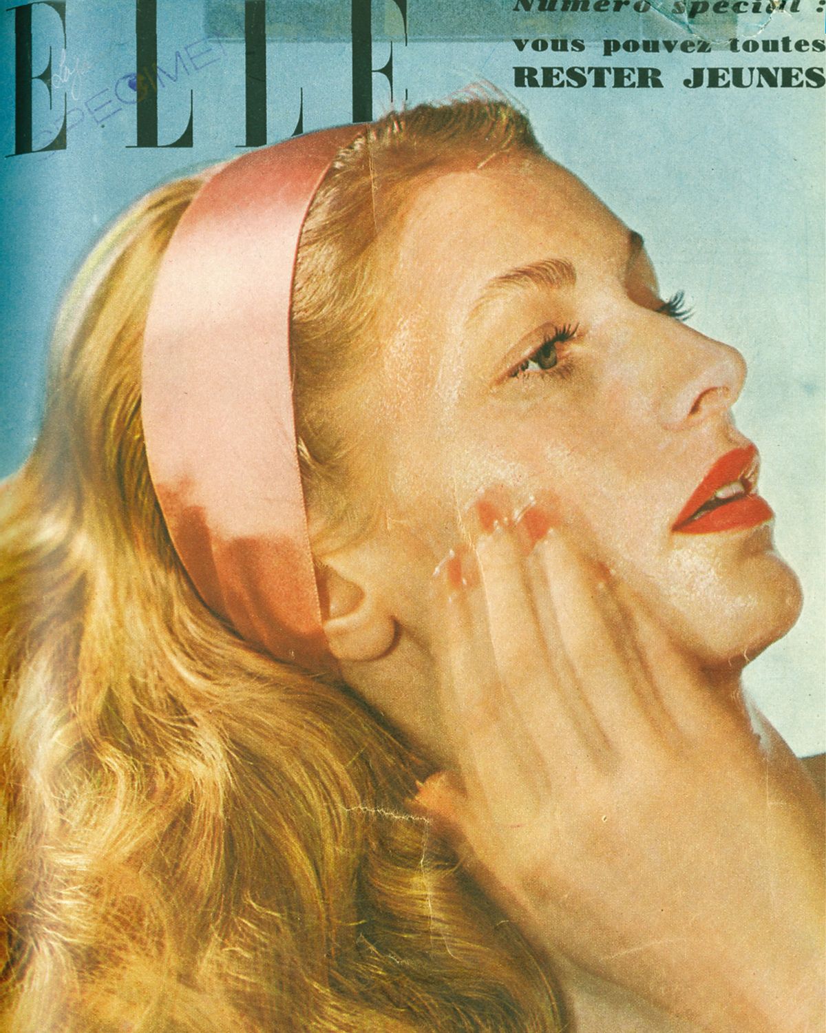  “우리 모두는 젊음을 유지할 수 있어요(Vous pouvez toutes rester jeunes).” 장 슈발리에 (Jean Chevalier)가 촬영한 1948년 5월 2일 <엘르> 프랑스 119호 표지. 