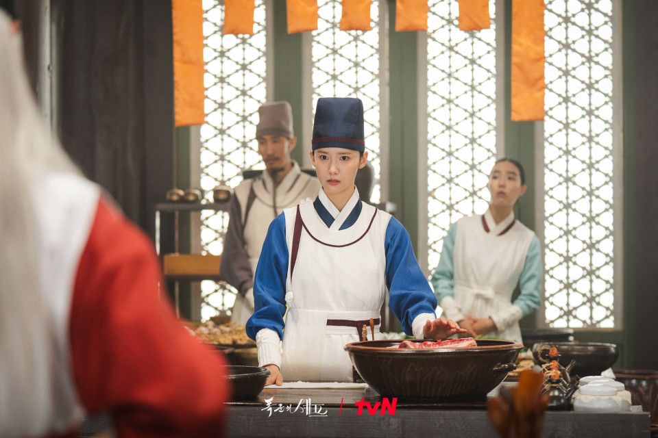 윤아 주연의 tvN <폭군의 셰프> 스틸컷 