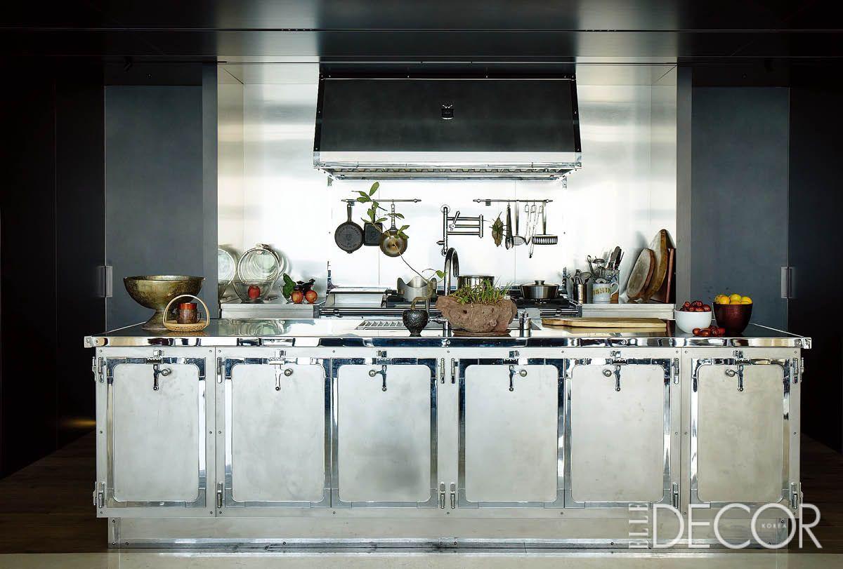 오피치네 굴로에서 커스터마이징한 주방. 