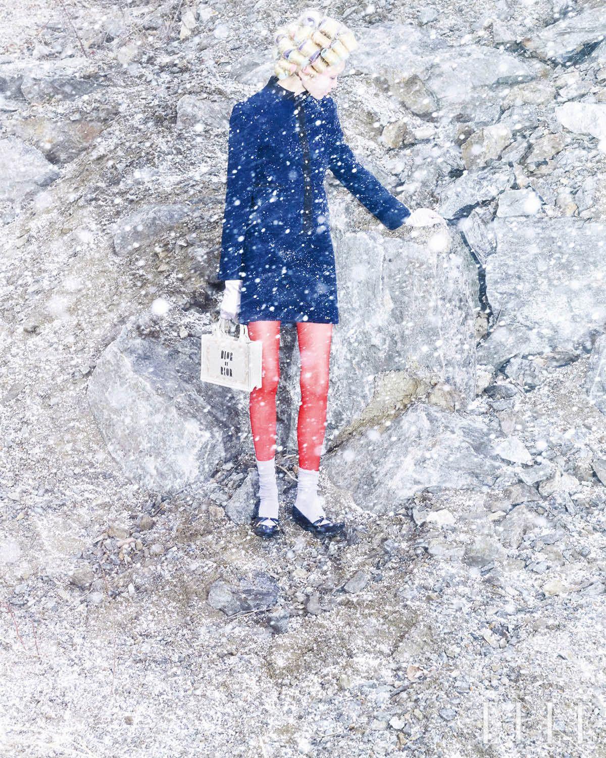 이미지 캡션 영역