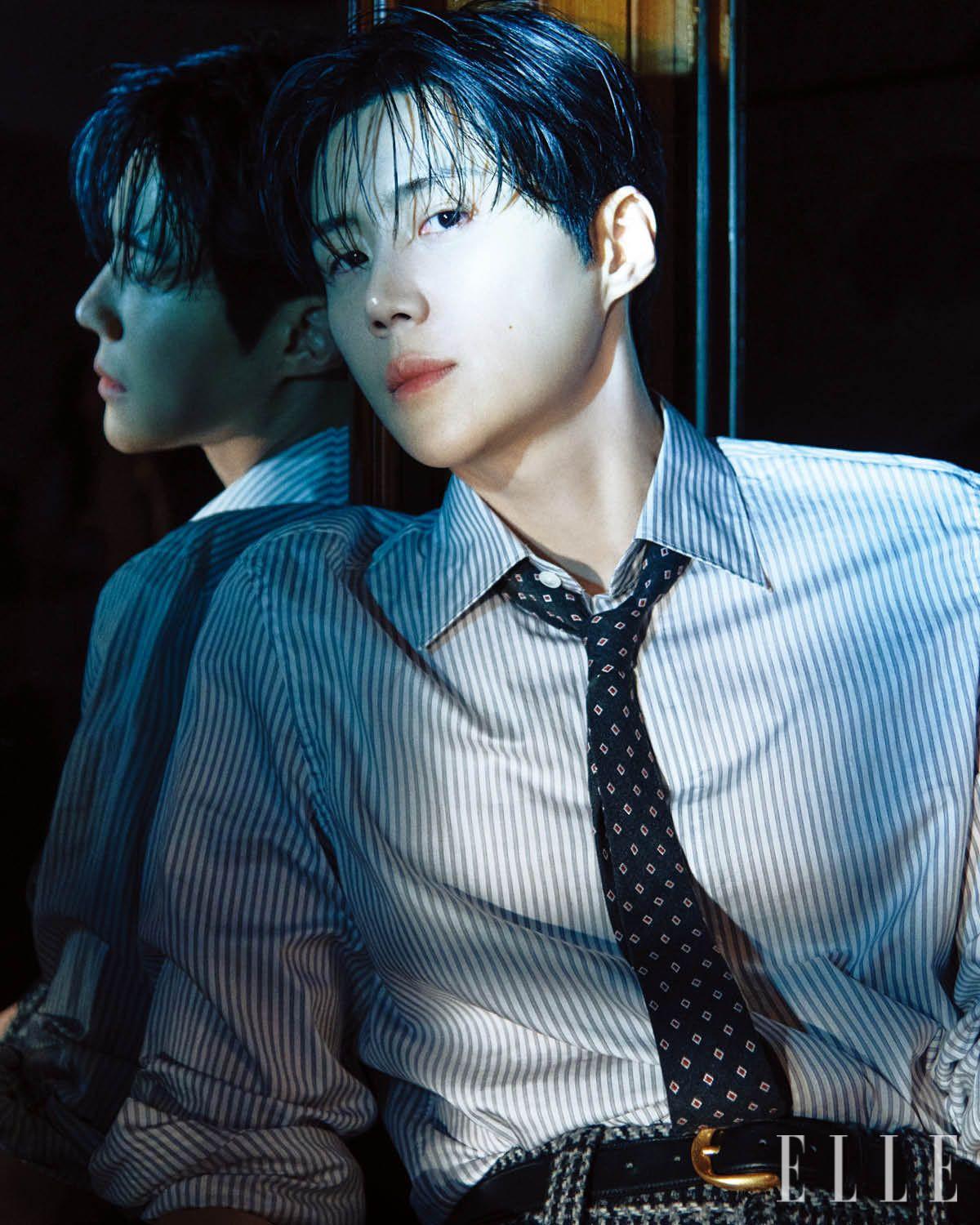 김선호가 입은 팬츠는 Zegna. 타이와 셔츠는 모두 스타일리스트 소장품.