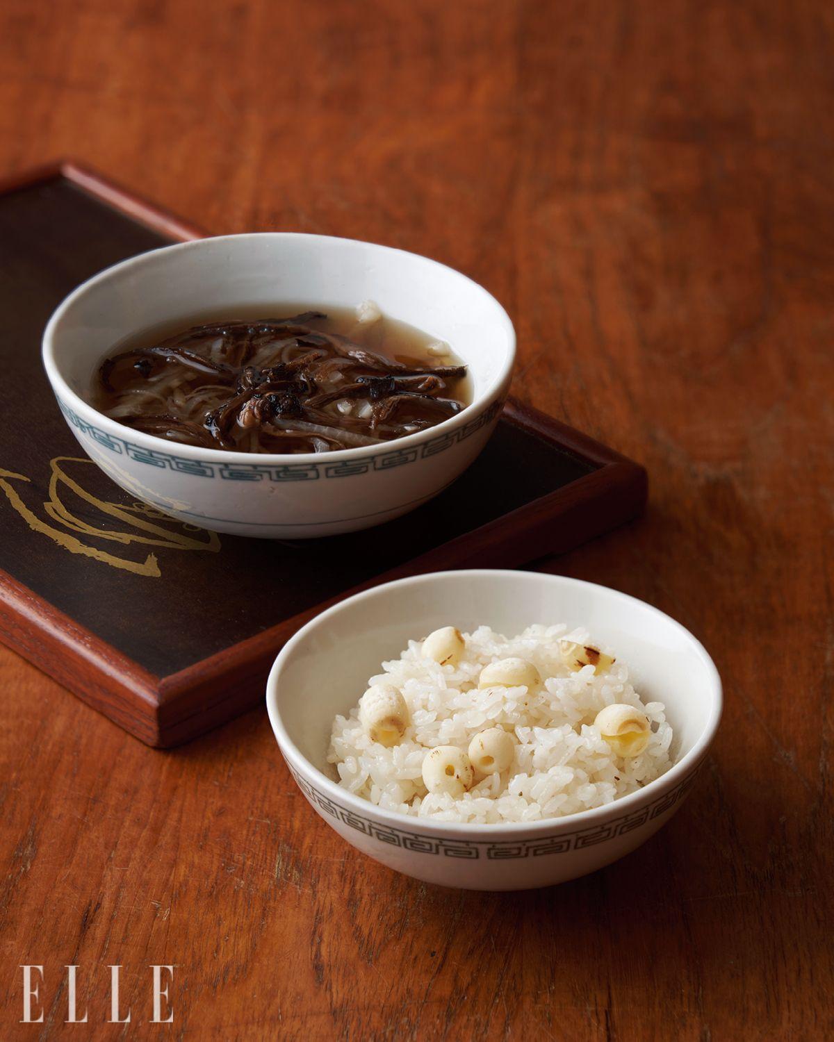 능이버섯뭇국과 연자밥.