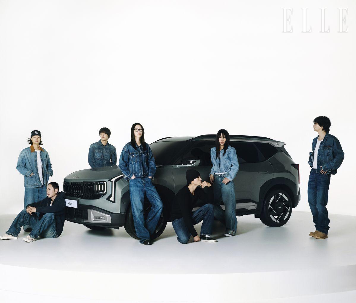 정한울이 입은 재킷과 팬츠는 모두 Bottega Veneta. 김민수가 입은 집업은 Khakis. 팬츠는 Dolce & Gabbana. 스니커즈는 Converse. 유지웅이 입은 팬츠는 Bottega Veneta. 제이가 입은 재킷과 팬츠는 모두 Polo Ralph Lauren. 부츠는 Dolce & Gabbana. 안경은 Highcollar. 김헌우가 입은 톱은 John Varvatos. 팬츠는 Levi’s. 스니커즈는 Vans. 정지빈이 입은 재킷은 Levi’s. 스니커즈는 Converse. 팬츠는 스타일리스트 소장품. 채종석이 입은 재킷과 팬츠는 모두 Calvin Klein. 부츠는 스타일리스트 소장품.