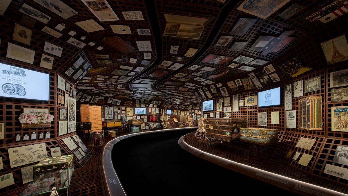 루이 비통의 역사적 순간을 여섯 개 장으로 풀어낸 '기원(Origins) 룸'