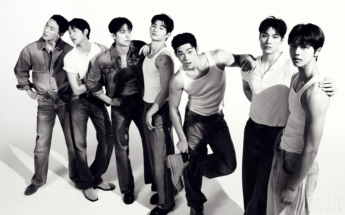 (왼쪽부터) 재진이 입은 셔츠와 팬츠는 모두 Calvin Klein. 이너 웨어는 스타일리스트 소장품. 성민이 입은 팬츠는 Calvin Klein. 톱은 스타일리스트 소장품. 현제가 입은 팬츠는 Noice. 슈즈는 Givenchy. 톱은 스타일리스트 소장품. 성훈이 신은 슈즈는 Givenchy. 톱과 팬츠는 모두 스타일리스트 소장품. 승일이 입은 팬츠는 Dolce & Gabbana. 슈즈는 Timberland. 톱은 스타일리스트 소장품. 현우가 입은 팬츠는 Nba. 톱은 스타일리스트 소장품. 수빈이 입은 팬츠는 Adidas. 톱은 스타일리스트 소장품.