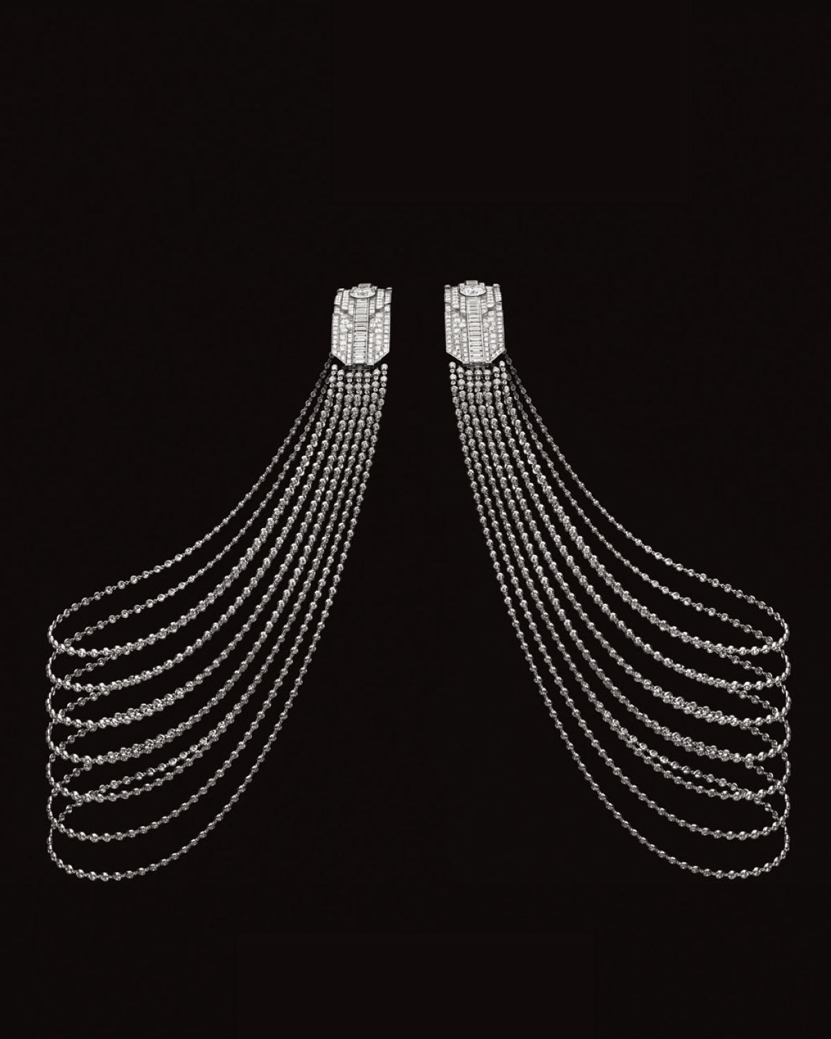  2026 이스뚜아 드 스틸 컬렉션 'THE SILHOUETTE'. 