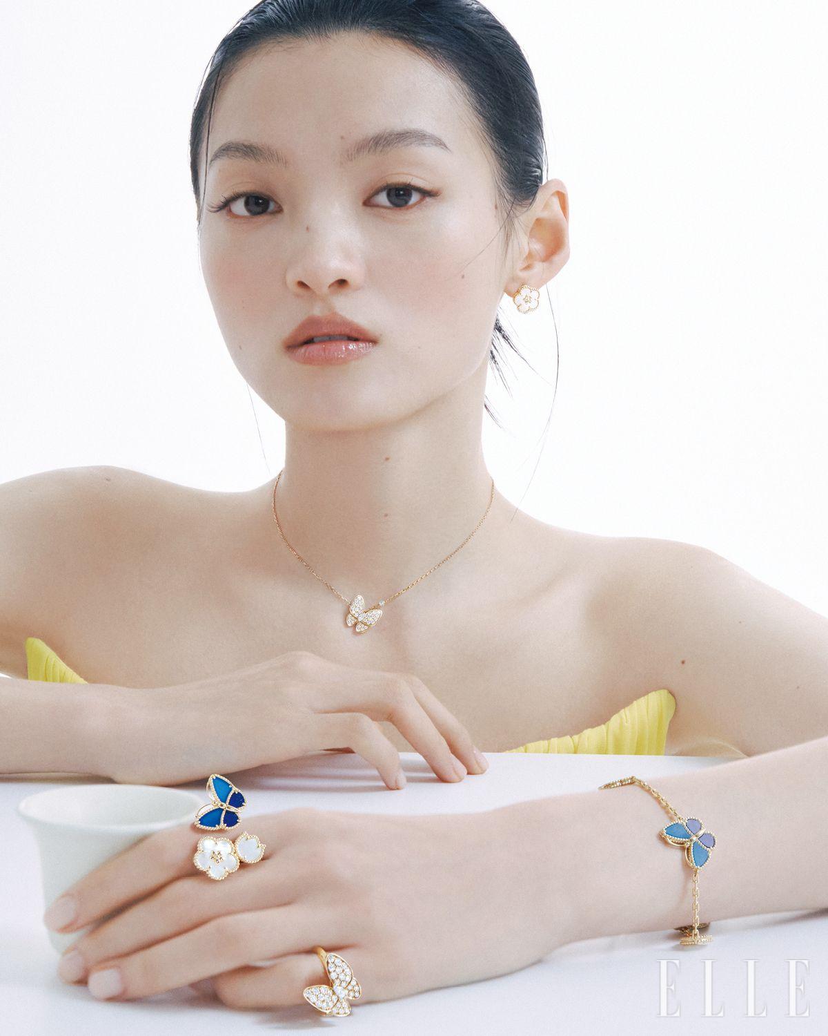 옐로 드레스는 Maticevski by Maison Reve.