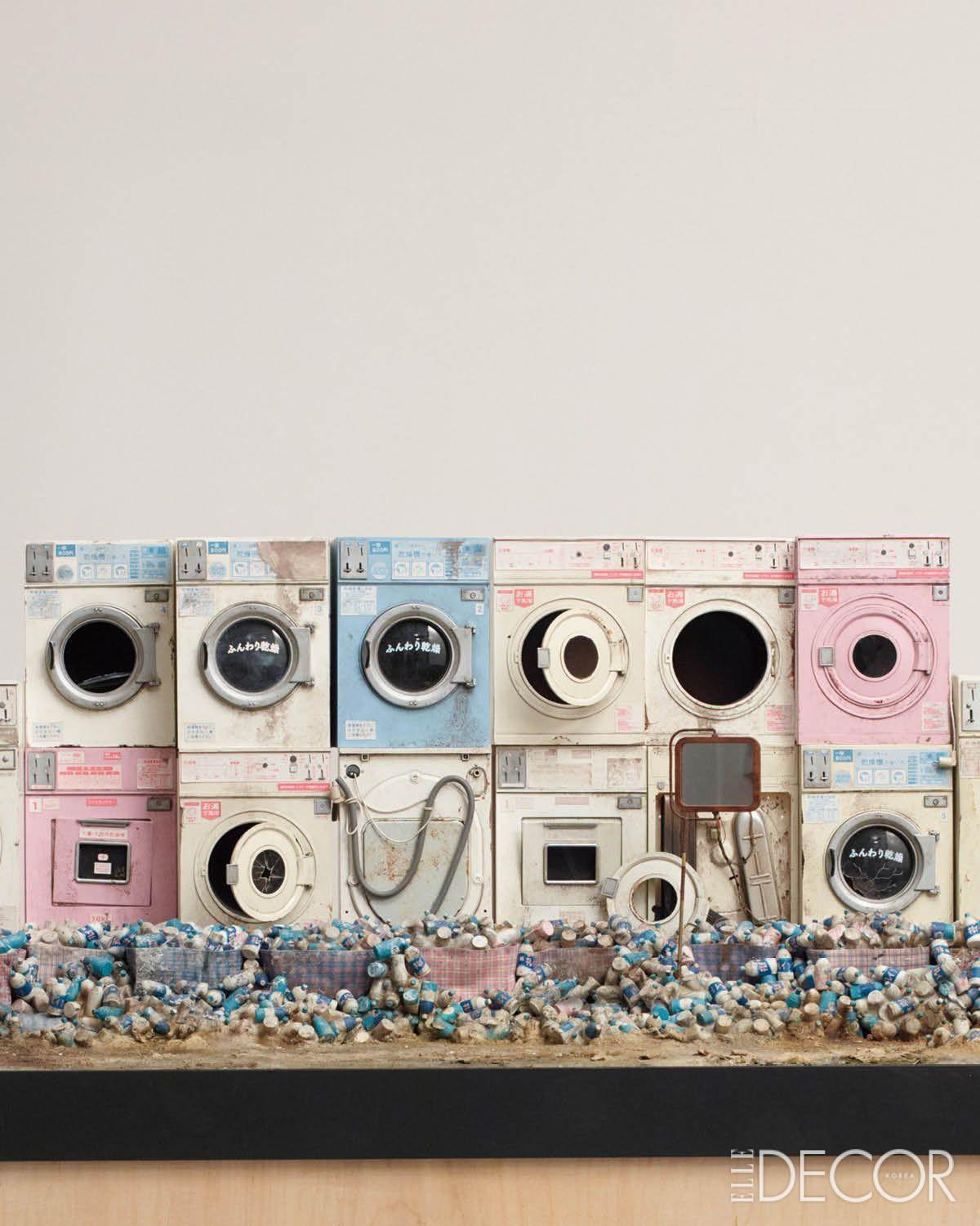 <개들의 섬 Isle of Dogs>의 미니어처 세탁기. 