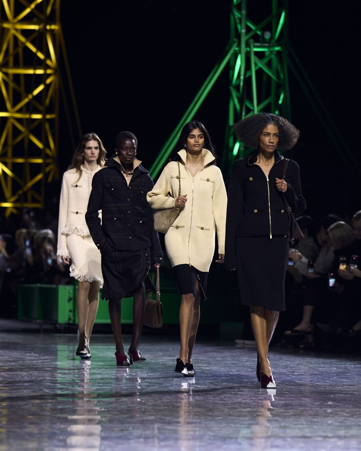 마티유 블라지가 발표한 샤넬의 2026 가을 겨울 컬렉션.