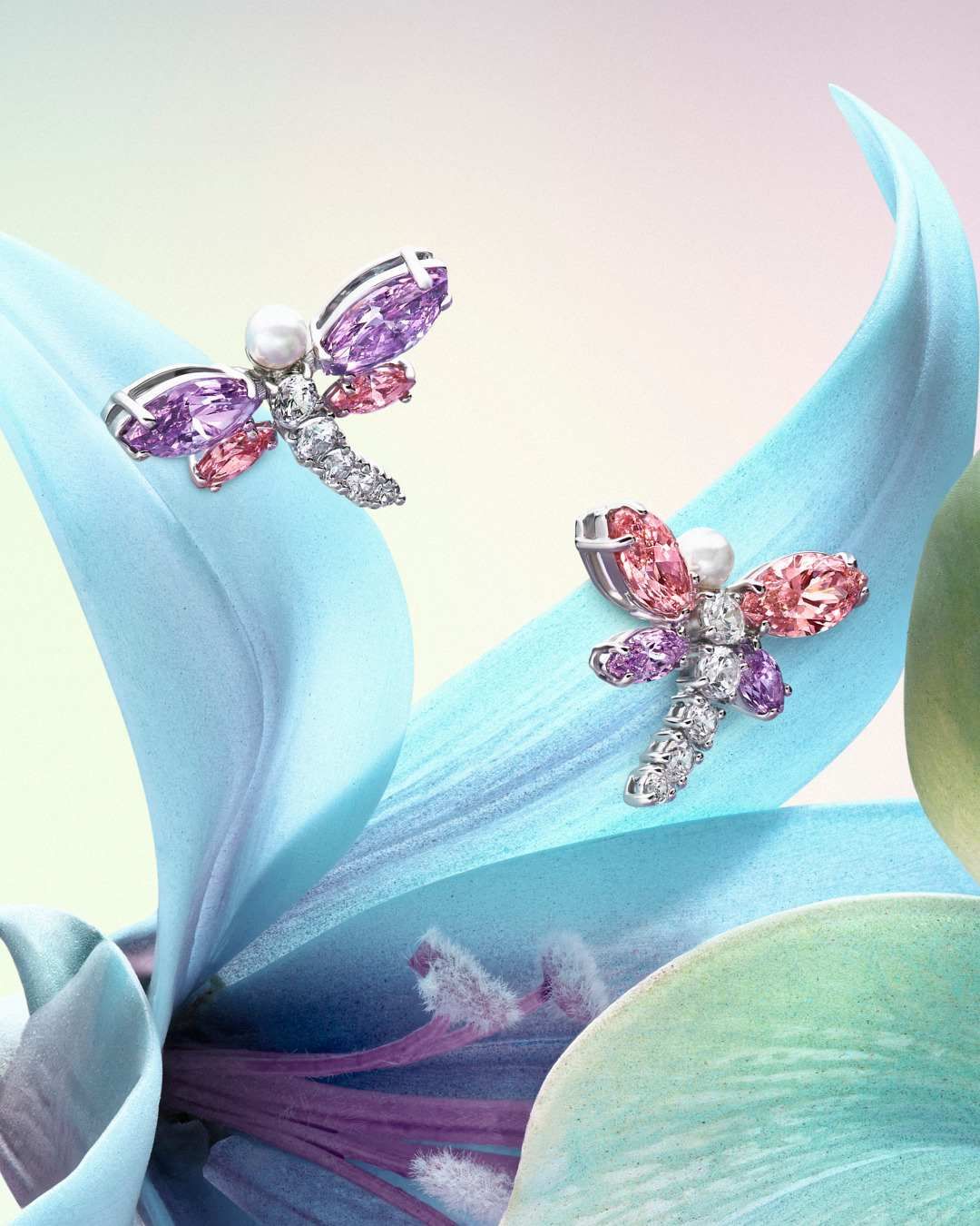 아리아나 그란데 캡슐 컬렉션 잠자리 모티프 스터드 이어링.