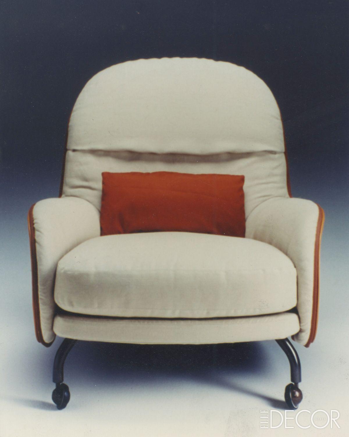 ‘인치사’를 보다 편안하게 발전시킨 1993년 데 파도바 암체어 ‘루이지애나(Louisiana)’.