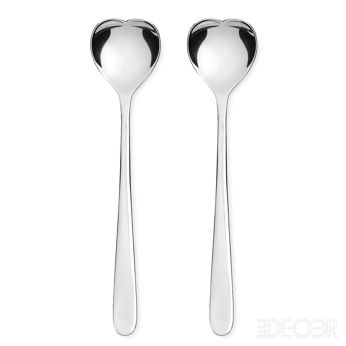 사랑스럽고 아기자기한 하트 모양이 돋보이는 ‘러브’ 스푼. 