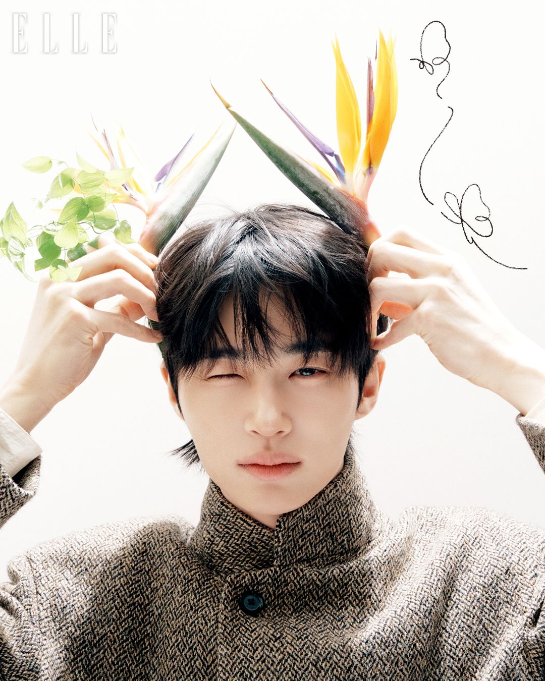 트위드 코트는 Lemaire. 