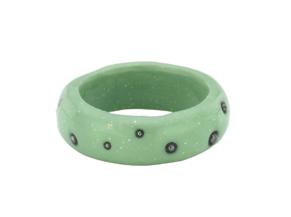 블랙 볼 어라운드 링