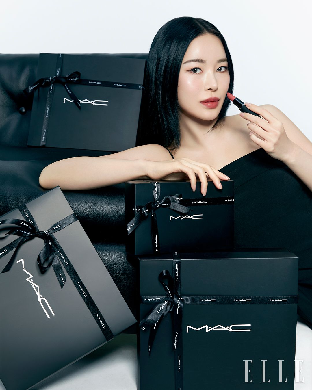 파우더 키스 헤이지 매트 립스틱, 스테이 큐리어스, 4만2천원, M·A·C
