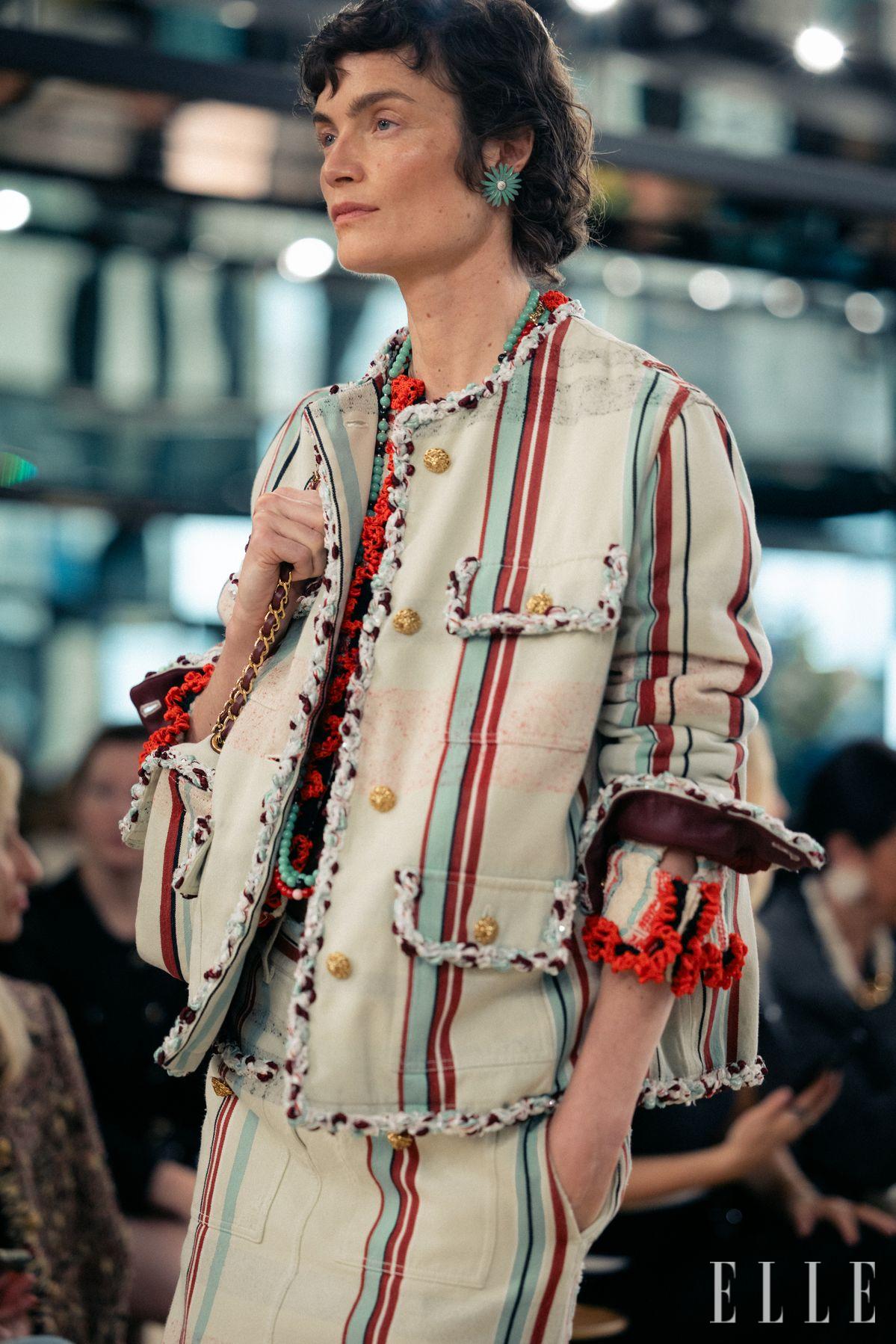 CHANEL 