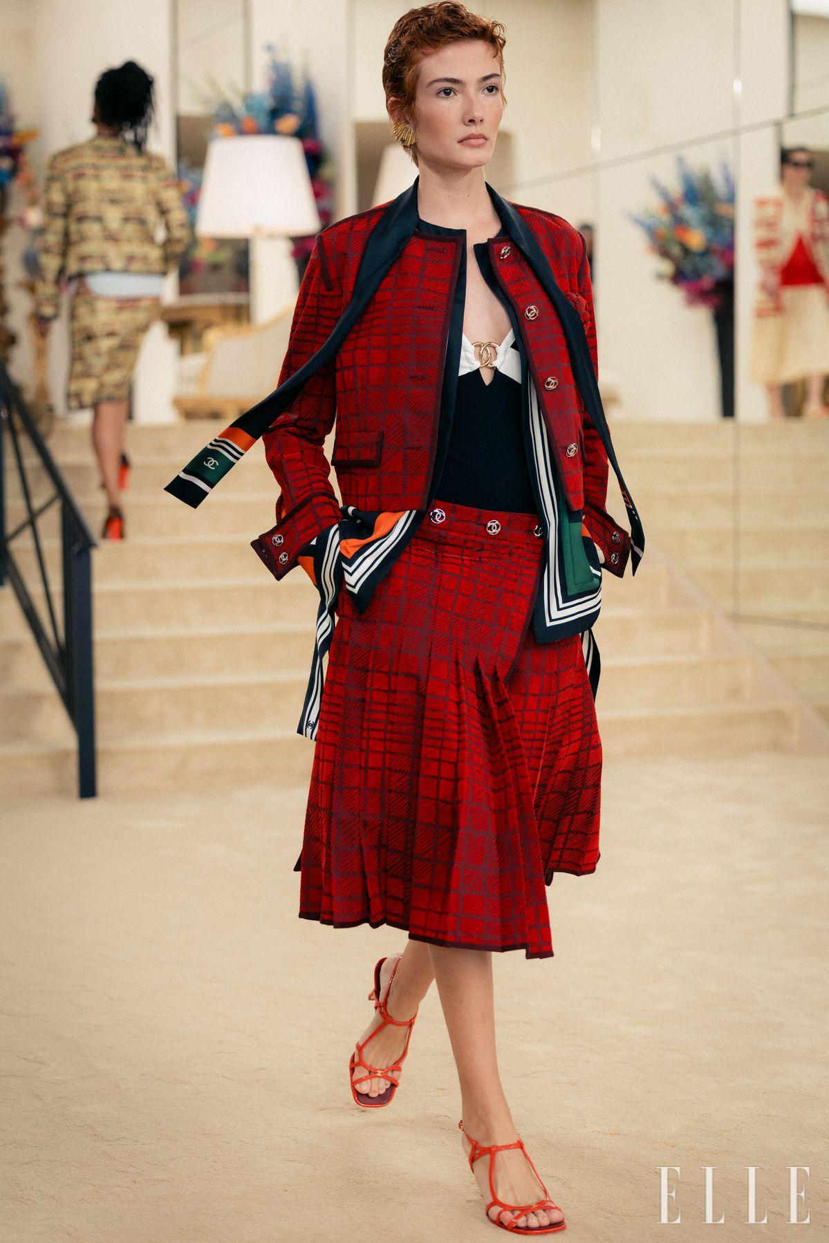 CHANEL 