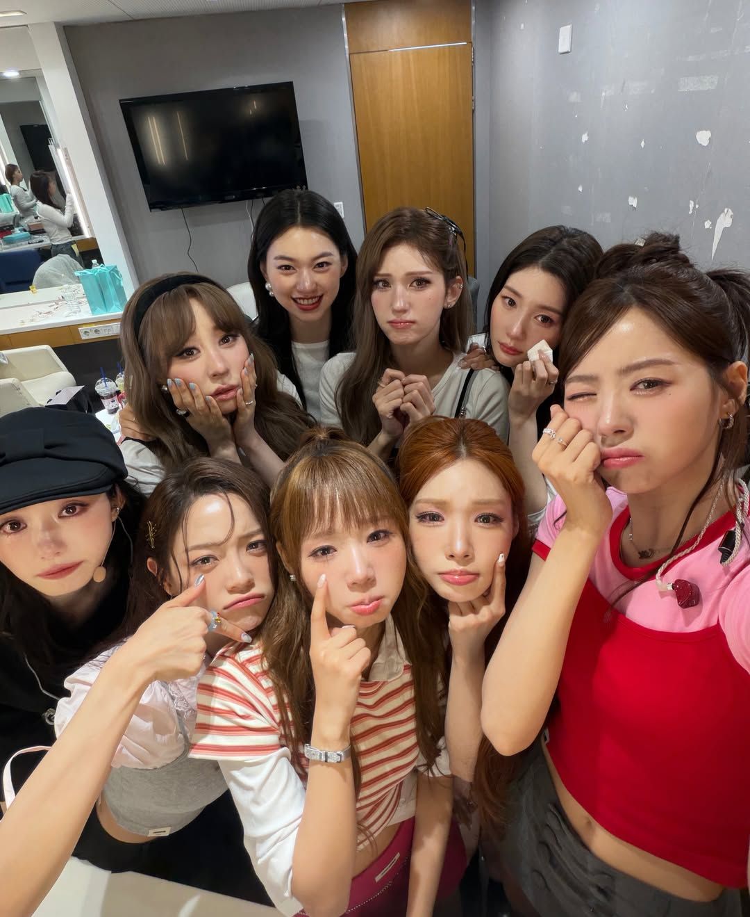 아이오아이 