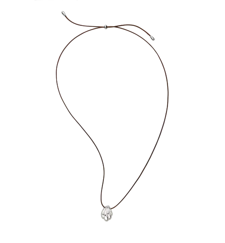 Echo shell string necklace