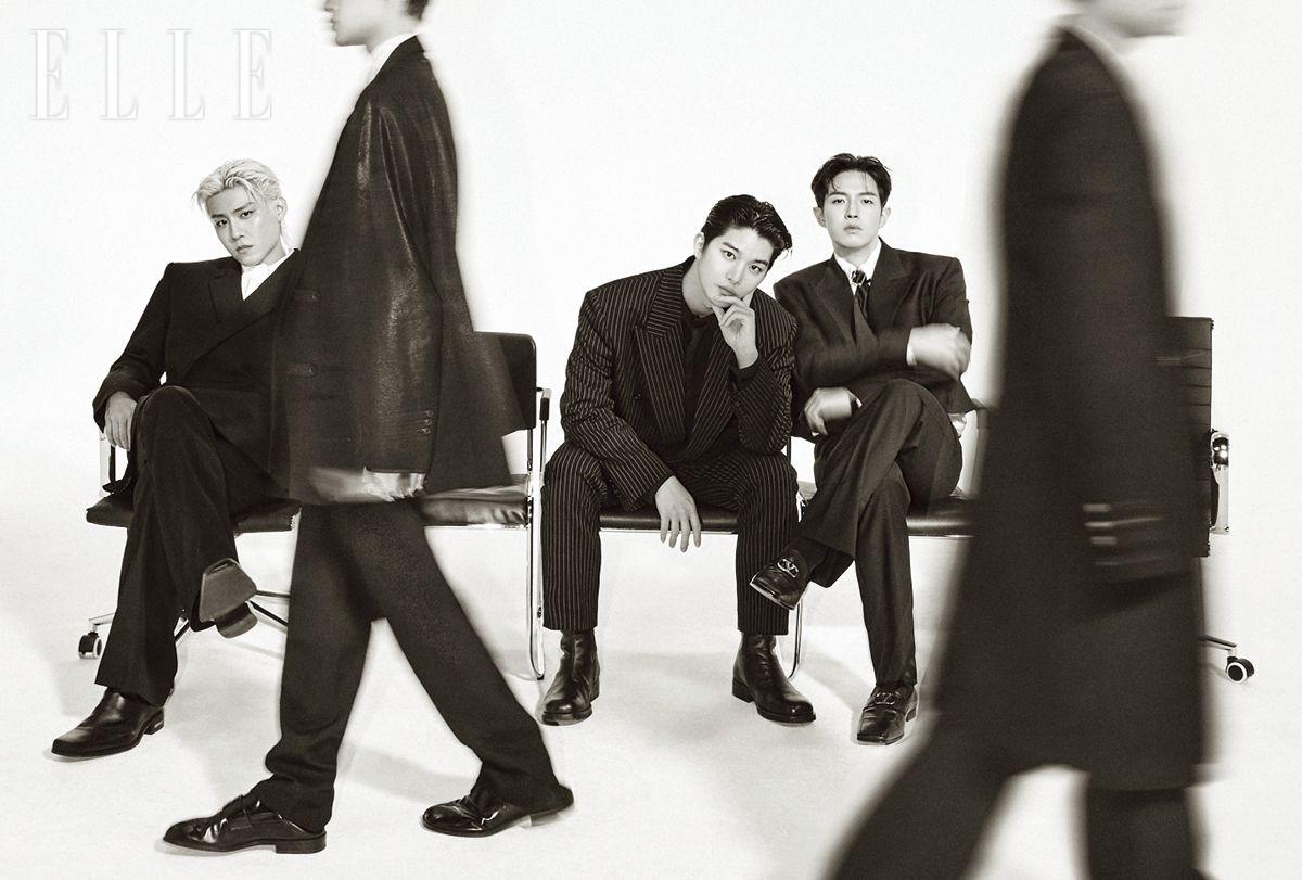 우진이 입은 더블 브레스티드 재킷은 Egonlab. 셔츠는 Jil Sander. 팬츠는 Our Legacy. 슈즈는 Balenciaga. 진영이 입은 핀스트라이프 재킷과 팬츠는 모두 Acne Studios by 10 Corso Como Seoul. 슈즈는 Our Legacy. 재환이 입은 재킷과 팬츠, 셔츠는 모두 Cos. 슈즈는 Valentino Garavani.