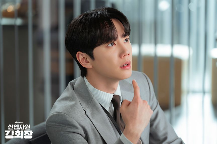 <신입사원 강회장> 이준영 