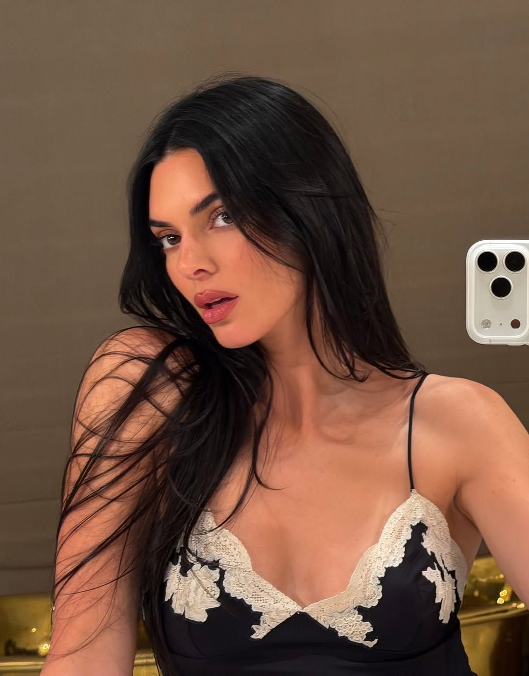 @kendalljenner