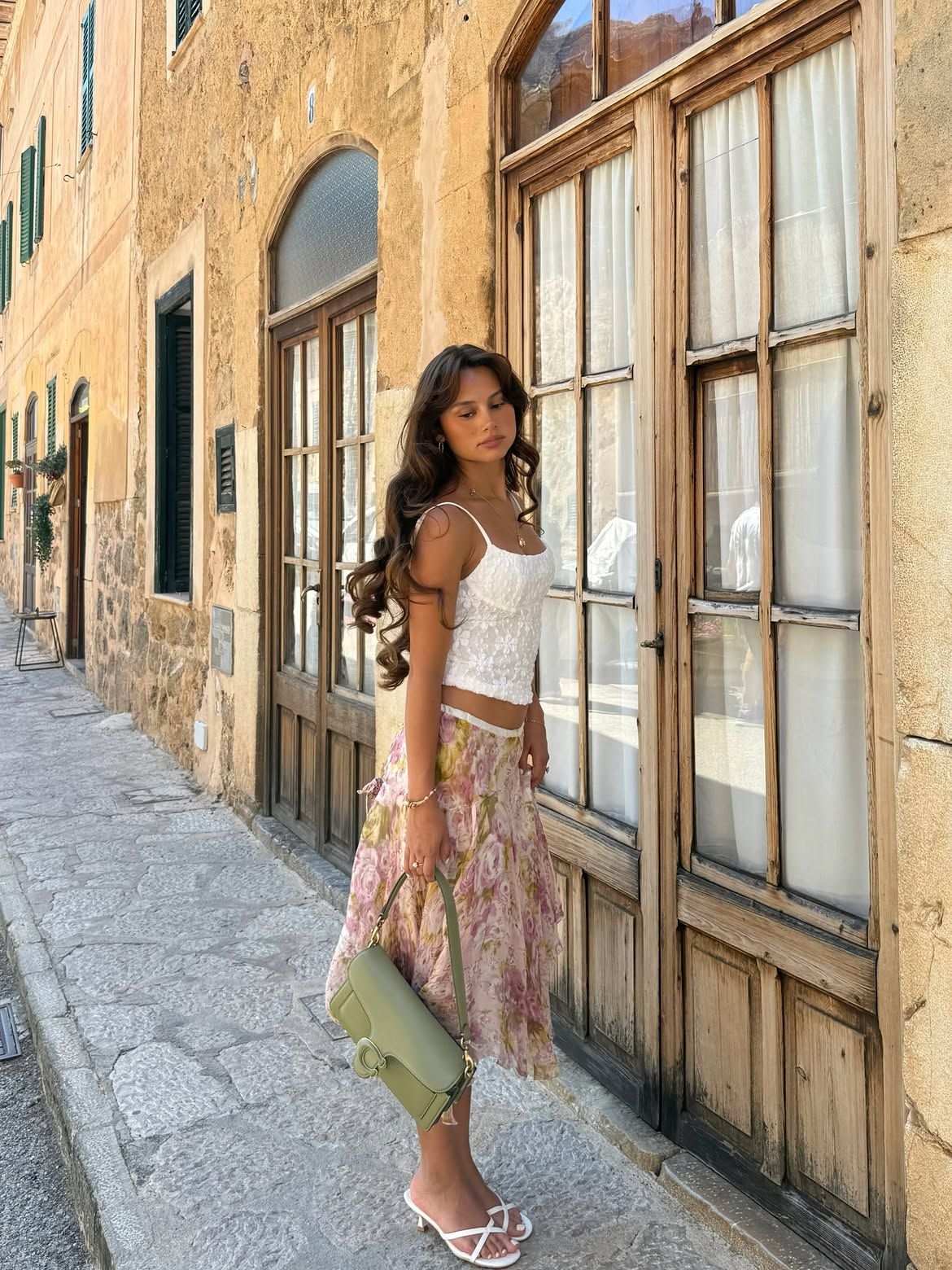 @belajuliana