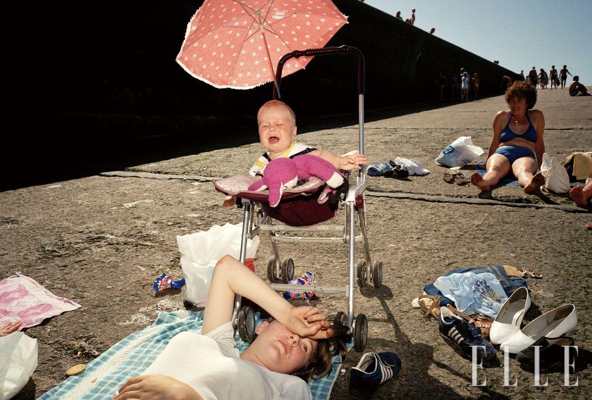 ‘New Brighton, England’(1983-85). 