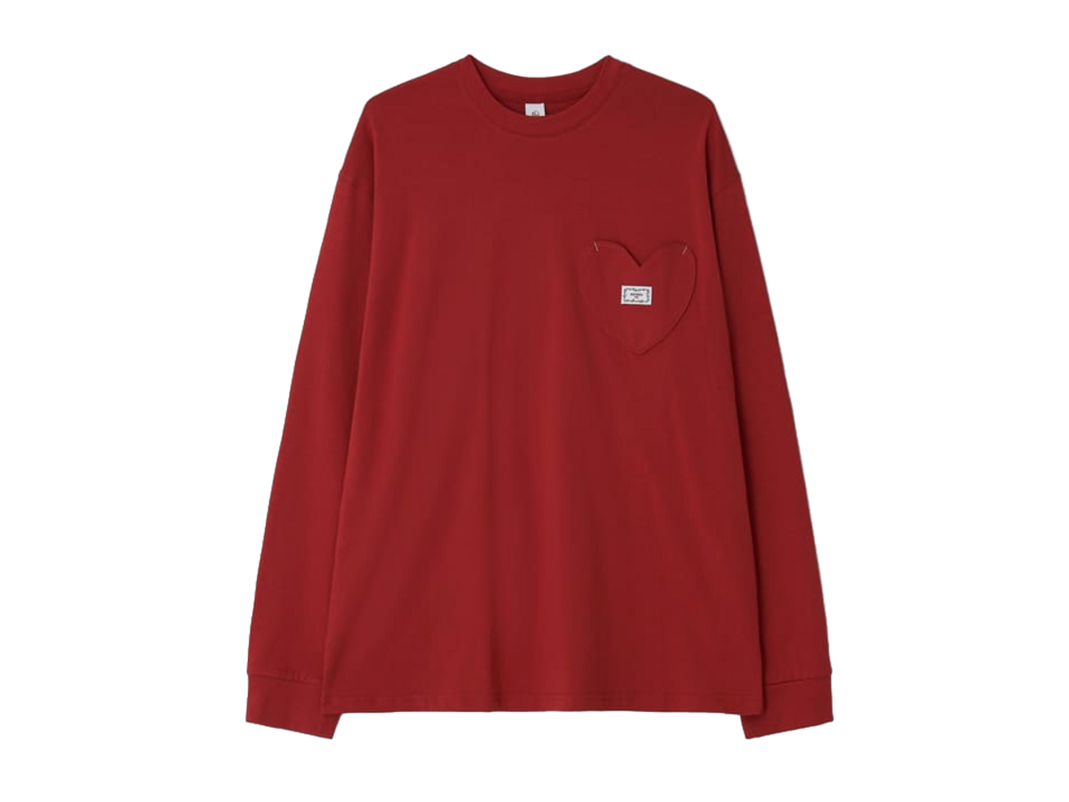HEART POCKET OVER FIT LONG SLEEVE T SHIRT RED