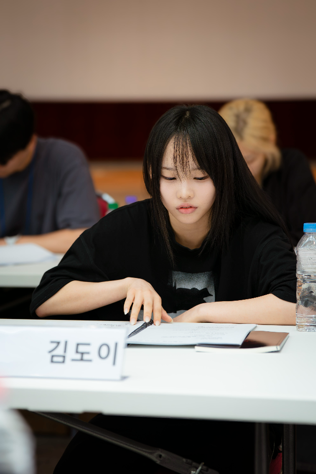 영화 <뱀피르> 대본 리딩 현장 