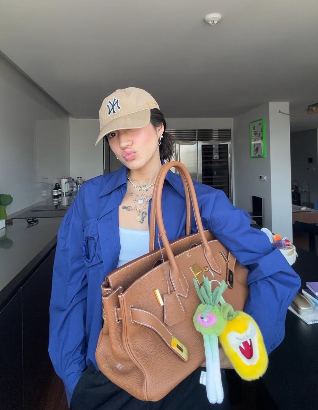 @peggygou_