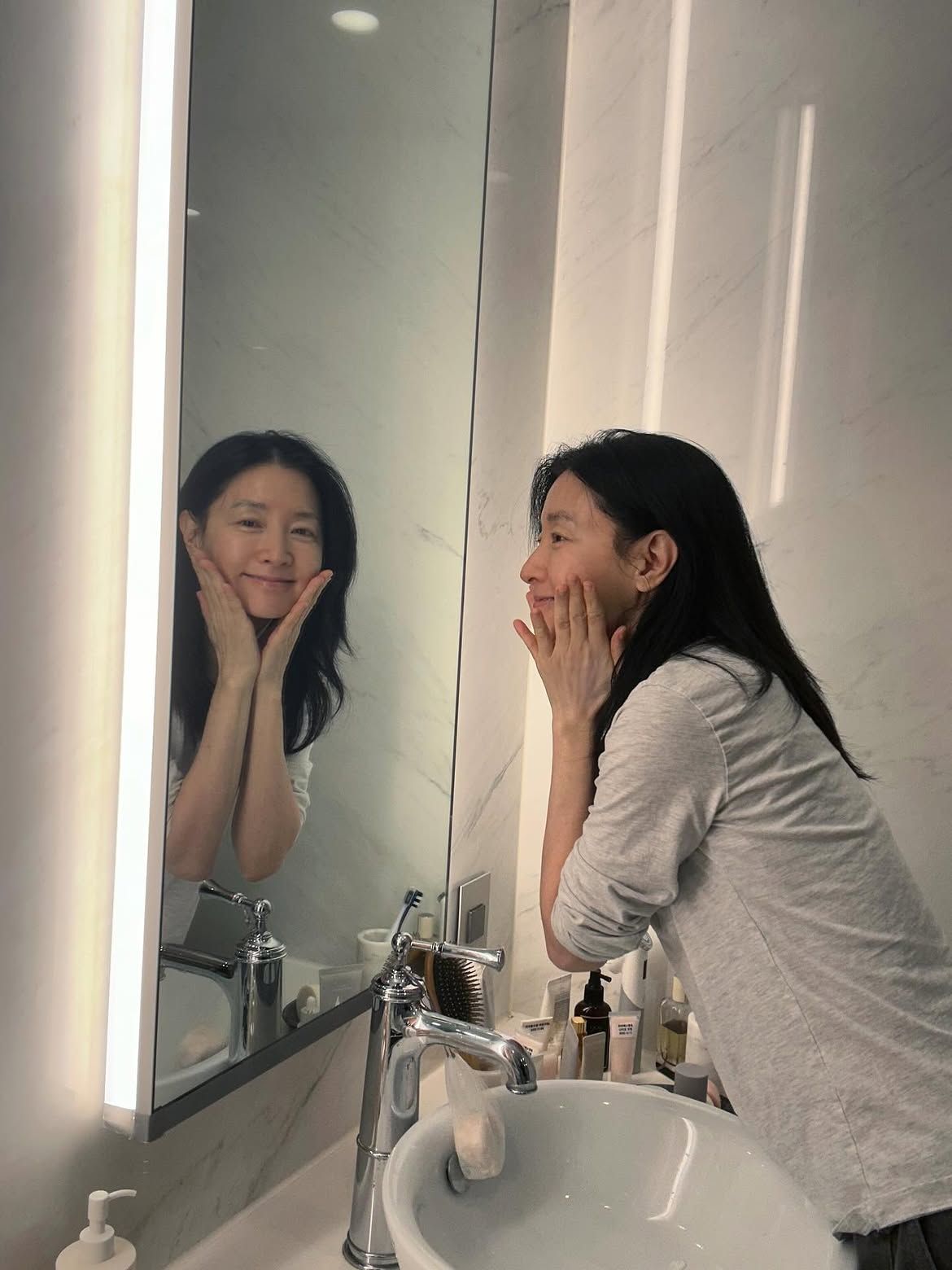 아침엔 물로 세안한다고 밝힌 이영애 