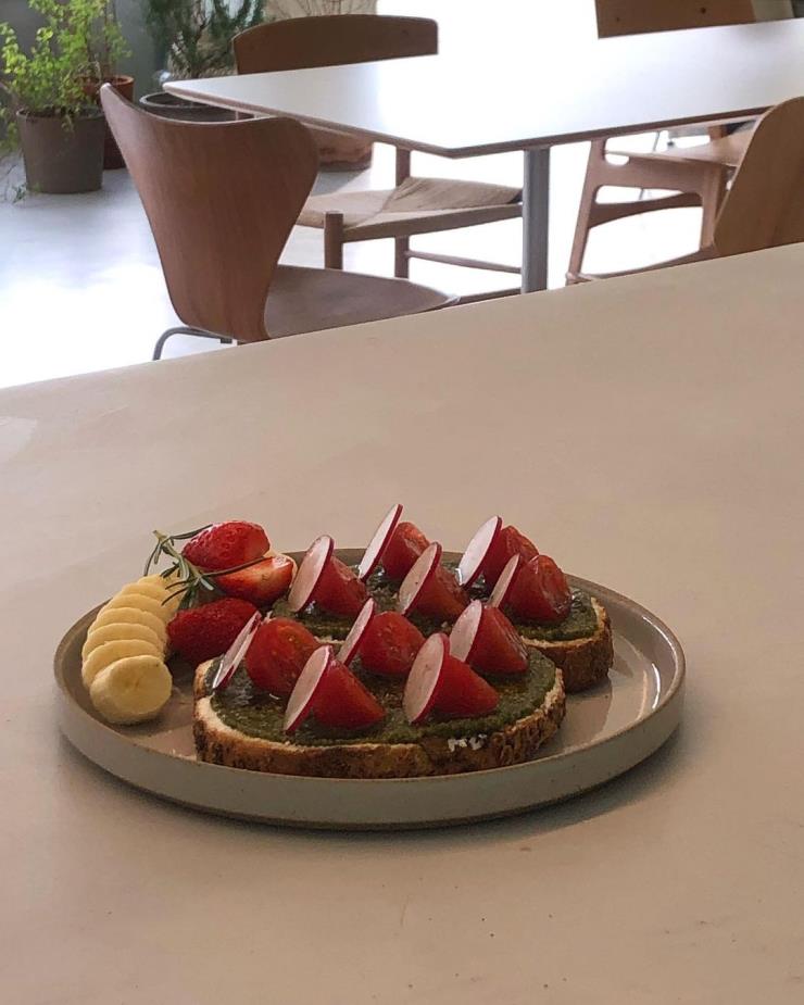 INSTAGRAM @everamuse