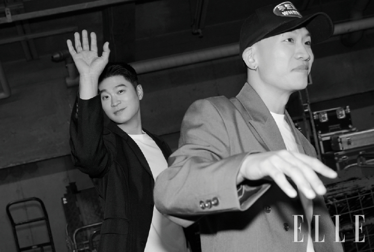  첫째 날 <스우파> 리더들과 함께한 ‘Smoke’ 공연부터 둘째 날 땡큐 파티에서 선보인 무대까지 책임진 다이나믹듀오.