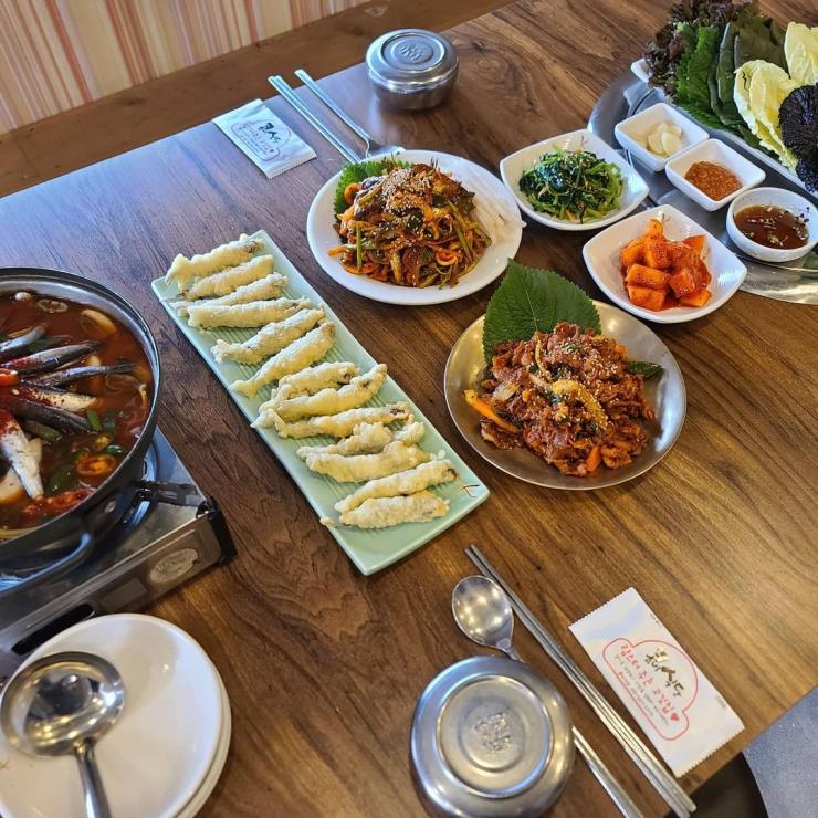 콤비 식당 